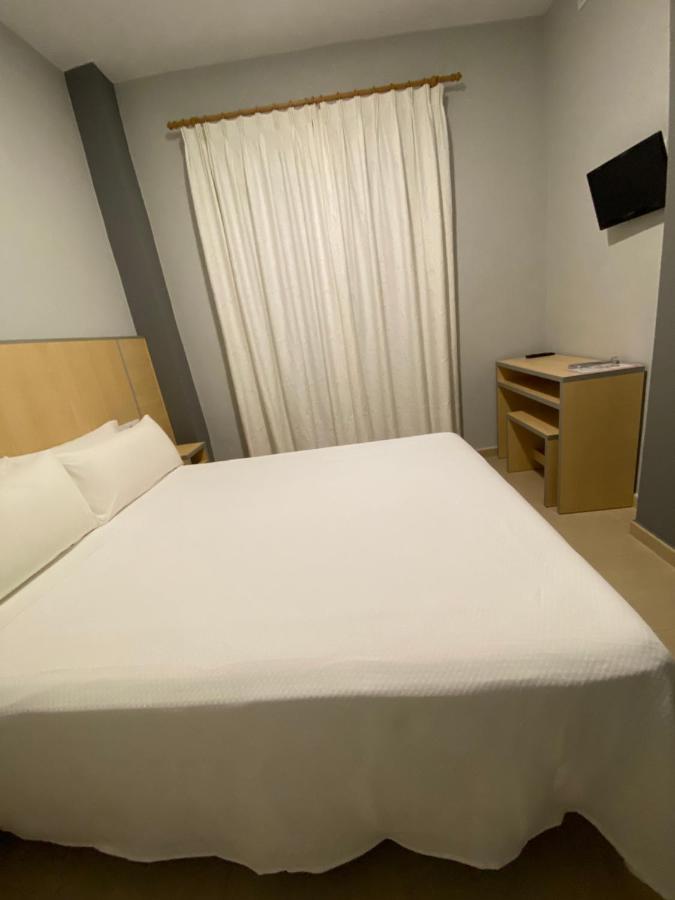 Hostal Manuela Punta Umbría Buitenkant foto